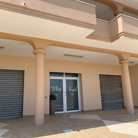 Monolocali White Angel Apartments Porto Cesareo Bagian luar foto
